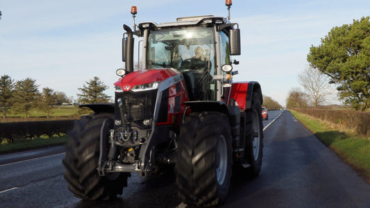 DonkeyCam - New Massey 8S.225