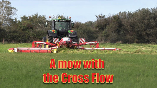 Chatting to Ben - a mow with the 'Cross Flow'